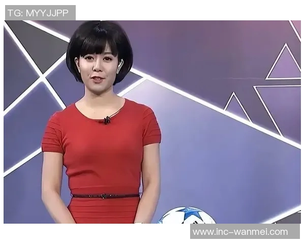 天下足球程雨涵展现优雅风采丝袜时尚搭配引领潮流新风尚